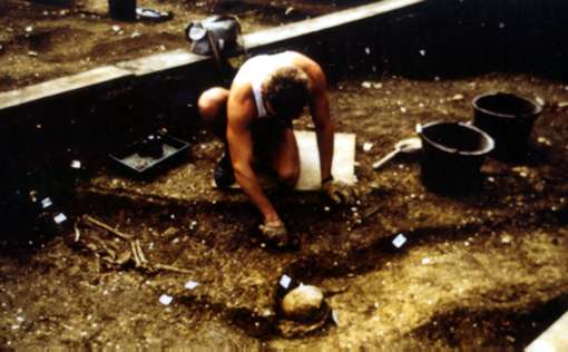 Excavating Lefty - a decapitated romano-briton.